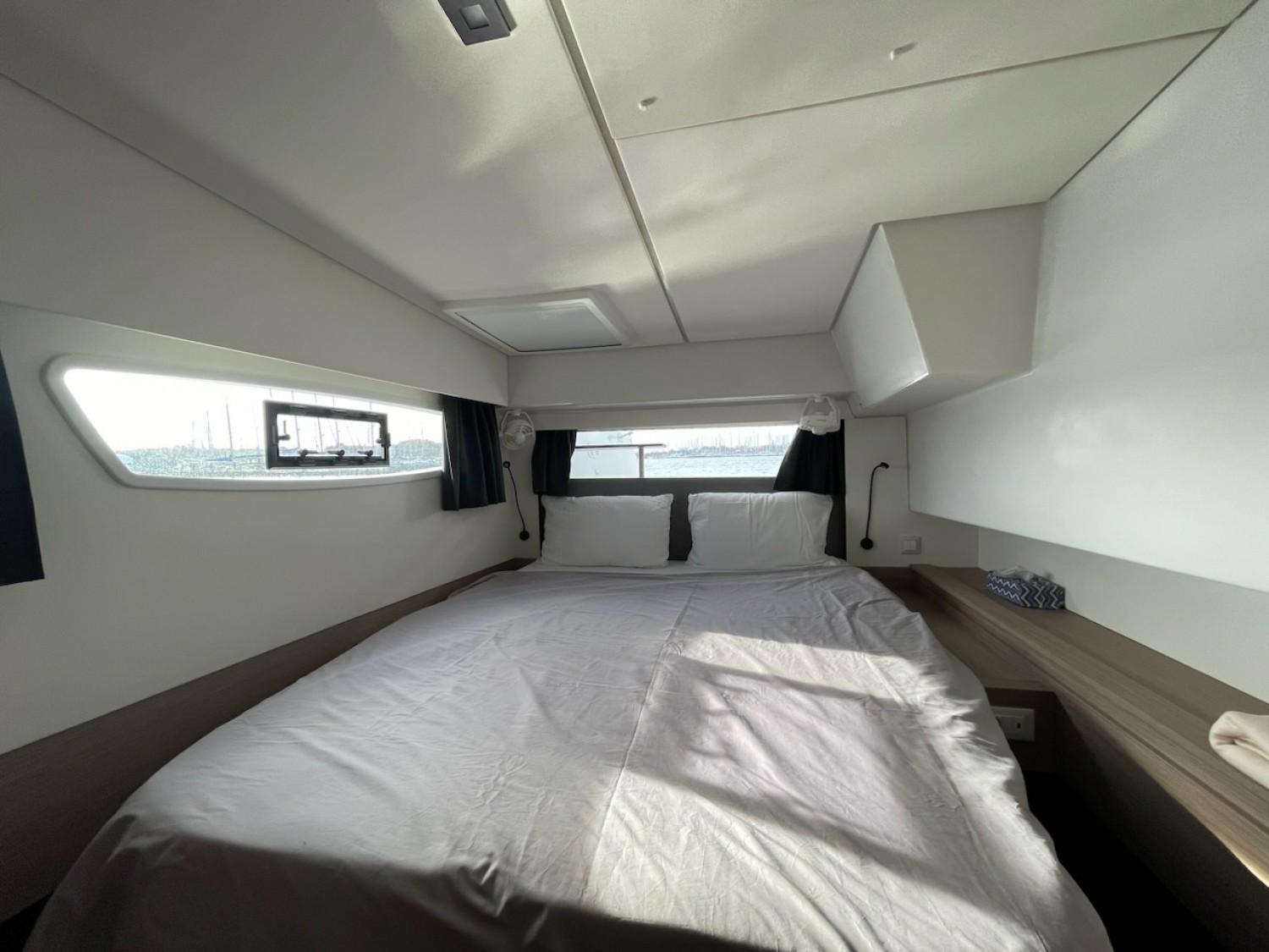 slider 11 Fountaine Pajot Elba 45